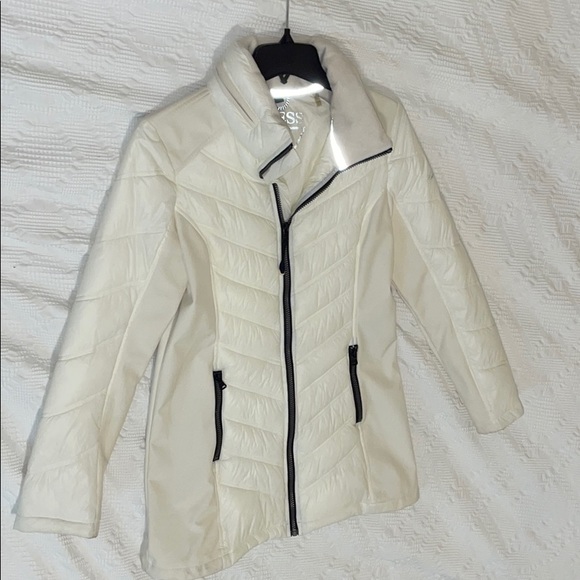 Guess Coat size small - Picture 2 of 10